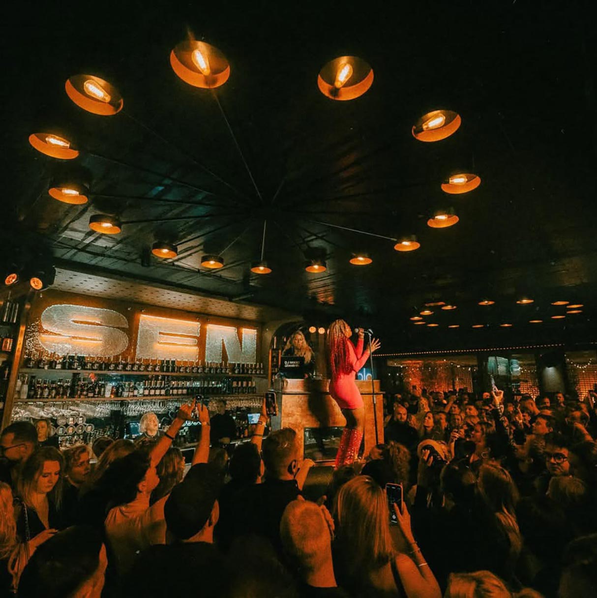 placeholder image-sq