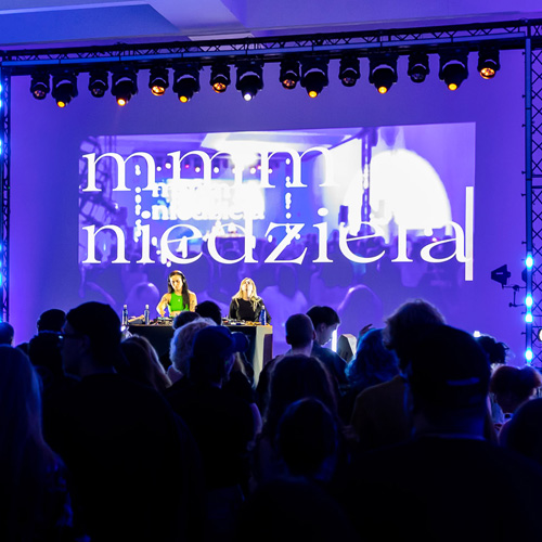 placeholder image-sq